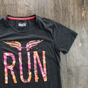 💥4/$25💥 Grey Under Armour Loose Fit Shirt